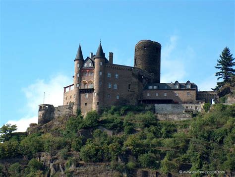 Le Château de Katz! Une Forteresse Médiévale avec une Vue Panoramique à Dieudonné