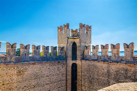 Le Château Scaligero de Vérone: Monumental et Imprégné d'Histoire !